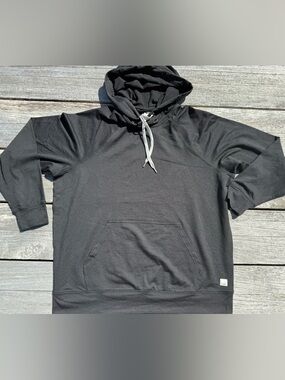 Vuori Halo Essential Hoodie in Black Heather size XS NWOT